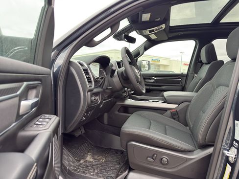 New 2026 RAM 1500 Big Horn AWD/4WD image 11