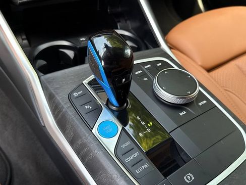 Used 2023 BMW i4 eDrive40 RWD image 18