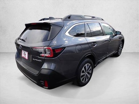 Certified 2022 Subaru Outback Premium AWD/4WD image 4