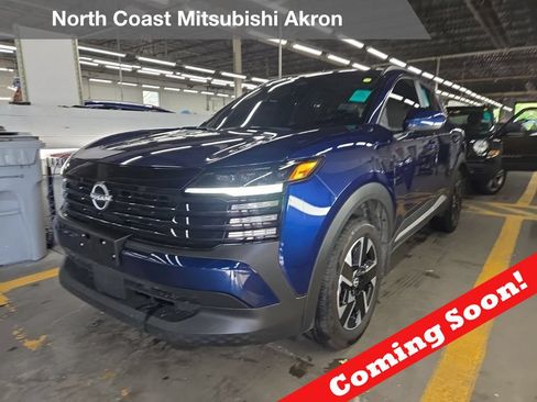 Used 2025 Nissan Kicks SV w/ SV Premium Package AWD/4WD image 1
