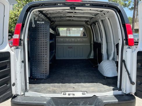 Used 2023 GMC Savana 2500 w/ Driver Convenience Package RWD image 21