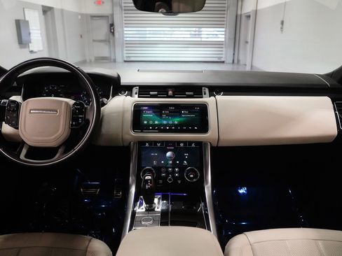 Used 2022 Land Rover Range Rover Sport HSE Silver Edition image 14