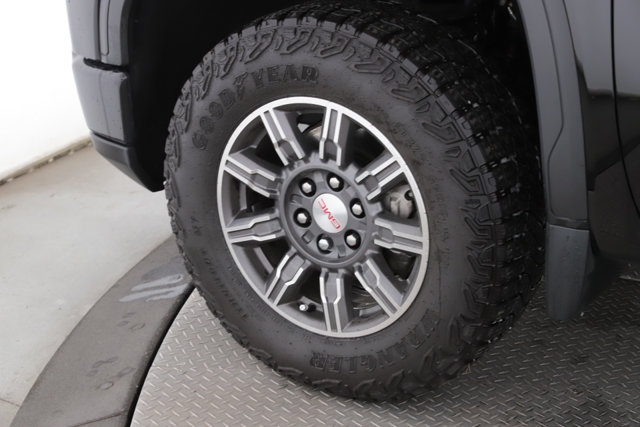 Used 2024 GMC Sierra 1500 AT4 w/ AT4 Preferred Package AWD/4WD image 13