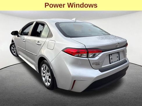 Certified 2025 Toyota Corolla LE image 12