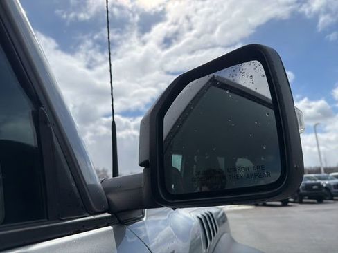 Used 2022 Ford Bronco Raptor AWD/4WD image 6