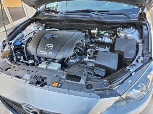 Used 2015 MAZDA MAZDA3 i Touring FWD image 37