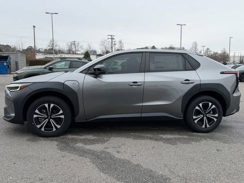 Used 2023 Subaru Solterra AWD image 6