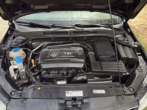 Used 2015 Volkswagen Jetta SEL image 9