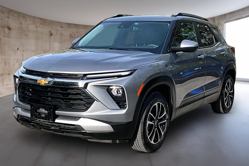 Used 2025 Chevrolet TrailBlazer LT AWD/4WD image 13
