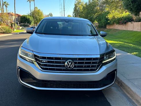 Used 2020 Volkswagen Passat 2.0T R-Line image 3