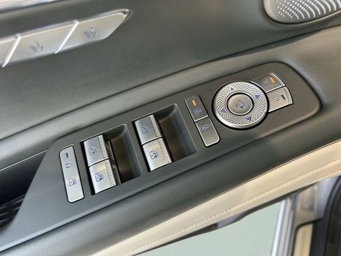 Used 2025 Genesis GV80 3.5T Prestige AWD/4WD image 20