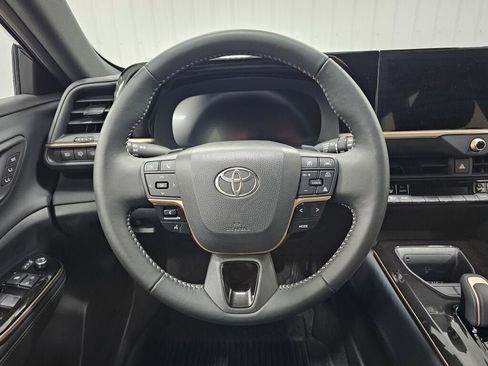 Used 2025 Toyota Crown Signia AWD/4WD image 20