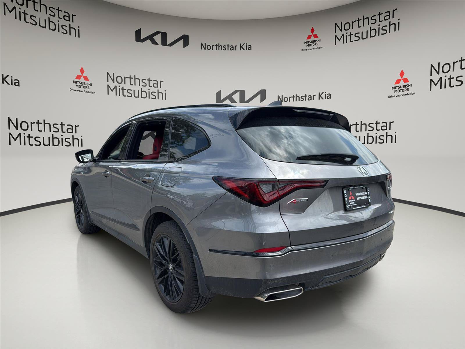 Used 2025 Acura MDX A-Spec w/ Advance Package AWD/4WD image 3