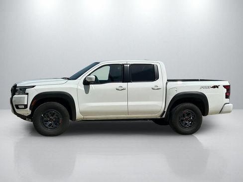 Used 2026 Nissan Frontier PRO-4X AWD/4WD image 8