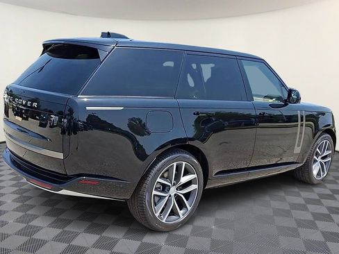 New 2025 Land Rover Range Rover SE image 8