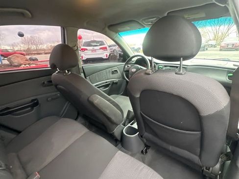 Used 2011 Kia Rio Sedan image 7