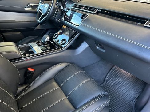 Used 2021 Land Rover Range Rover Velar R-Dynamic HSE image 15
