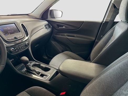 Used 2023 Chevrolet Equinox LT image 23