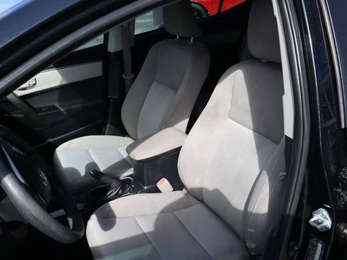 Used 2016 Toyota Corolla LE FWD image 13