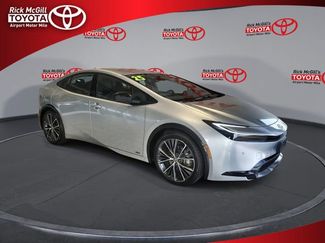 Used 2025 Toyota Prius XLE video 1