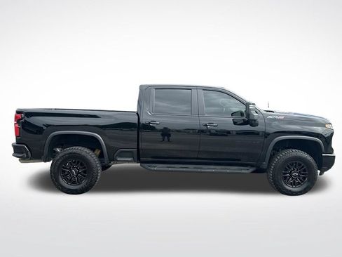 Used 2026 Chevrolet Silverado 2500 ZR2 AWD/4WD image 8
