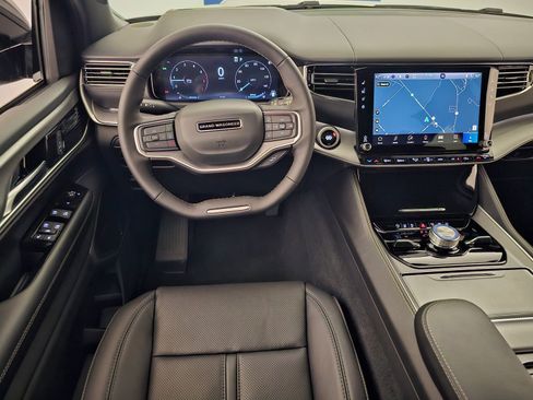 New 2026 Jeep Grand Wagoneer L Limited AWD/4WD image 16