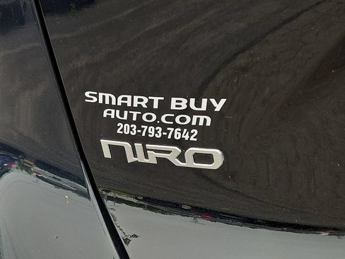 Used 2024 Kia Niro Wind w/ Wind Preserve Package FWD image 31