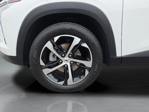 Used 2024 Chevrolet Trax RS w/ Driver Confidence Package image 32