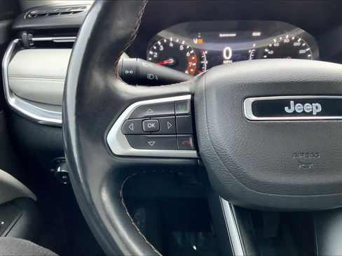 Used 2022 Jeep Compass Limited image 22