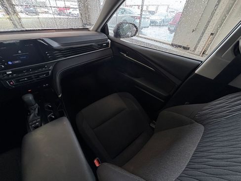 Used 2025 Toyota Camry LE image 34