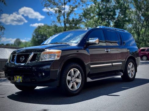 Used 2014 Nissan Armada Platinum AWD/4WD image 2