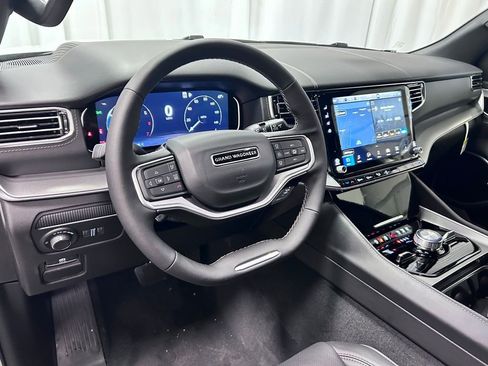 New 2026 Jeep Grand Wagoneer L Limited AWD/4WD image 2