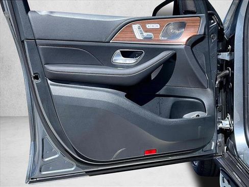 New 2026 Mercedes-Benz GLE 53 AMG 4MATIC image 26