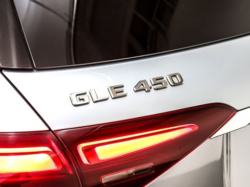 Certified 2024 Mercedes-Benz GLE 450 4MATIC image 11