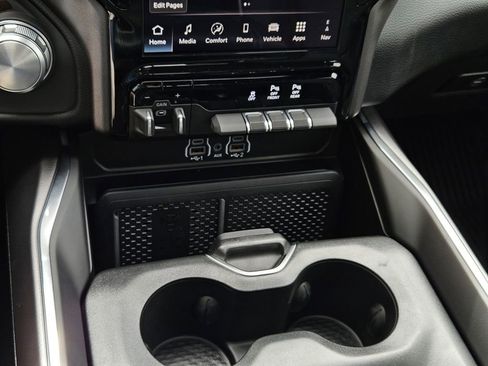 New 2026 RAM 1500 Laramie AWD/4WD image 21