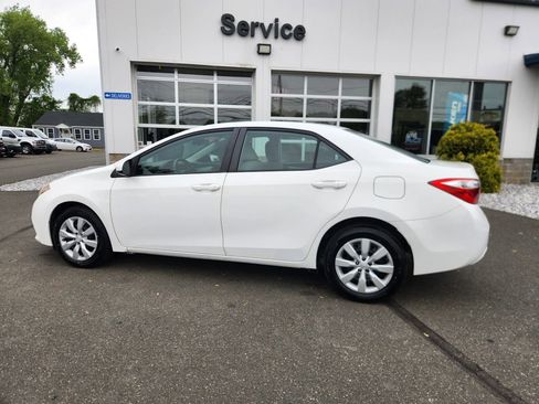 Used 2014 Toyota Corolla LE FWD image 10