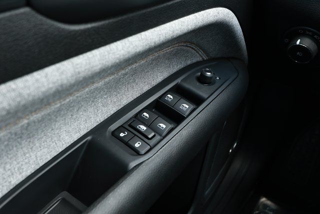 New 2026 Jeep Compass Latitude AWD/4WD image 22