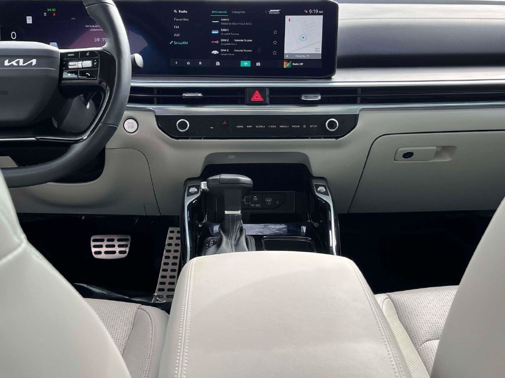 Used 2026 Kia Sorento SX FWD image 3