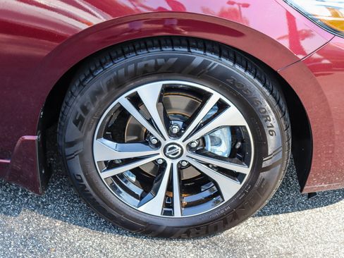 Used 2022 Nissan Sentra SV w/ All-Weather Package FWD image 6