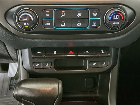 Used 2018 Chevrolet Colorado Z71 RWD image 22