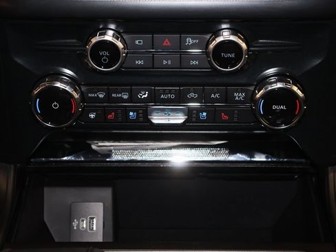 New 2026 Ford F150 Lariat w/ Equipment Group 501A Mid image 28