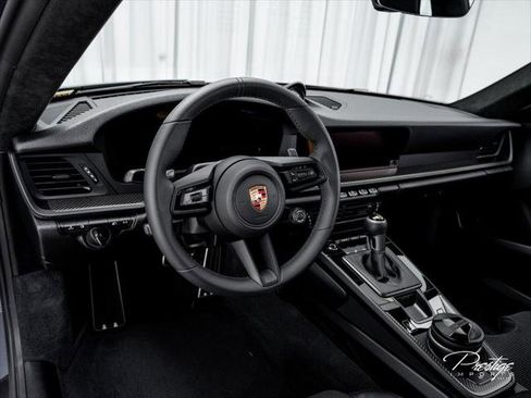 Used 2026 Porsche 911 GT3 RWD image 31