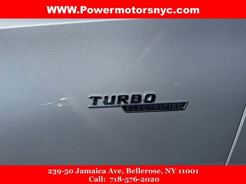 Used 2023 Mercedes-Benz C 43 AMG 4MATIC Sedan w/ Pinnacle Trim Package image 6