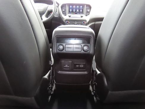 Used 2023 GMC Acadia SLT AWD/4WD image 27