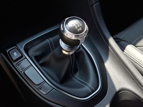 Used 2022 Hyundai Veloster N FWD image 20