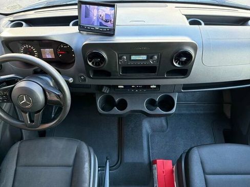 Used 2020 Mercedes-Benz Sprinter 3500 image 15