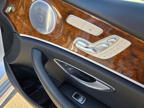 Used 2020 Mercedes-Benz E 450 E 450 w/ Driver Assistance Package image 46