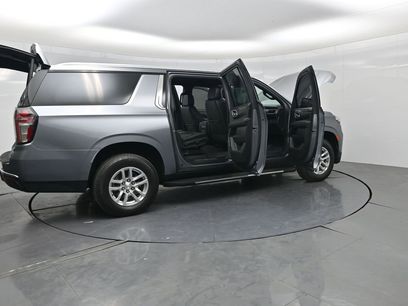 Used 2021 Chevrolet Suburban LT