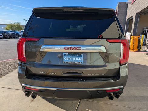 Certified 2021 GMC Yukon XL Denali image 4