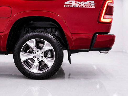 Used 2021 RAM 1500 Laramie AWD/4WD image 9